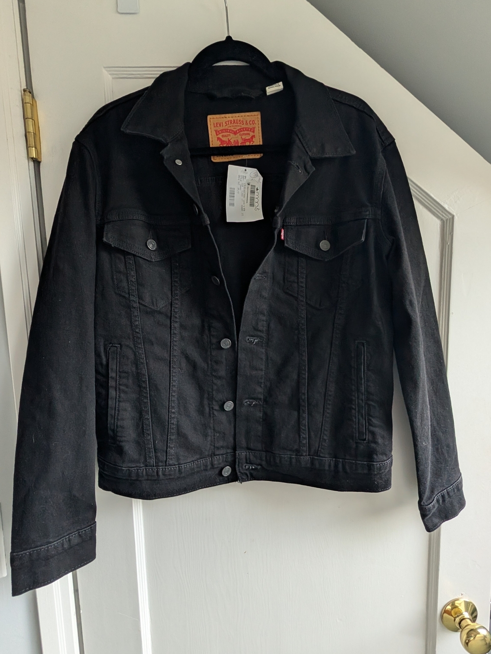 Levi’s Black Denim Trucker Jacket Size S NWT